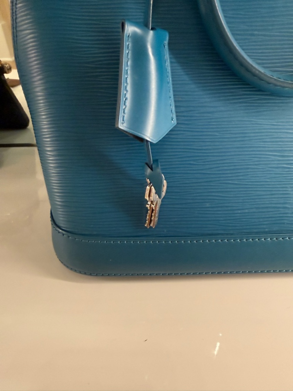 Louis Vuitton Alma Epi Leather PM Handbag - Picture 8 of 11